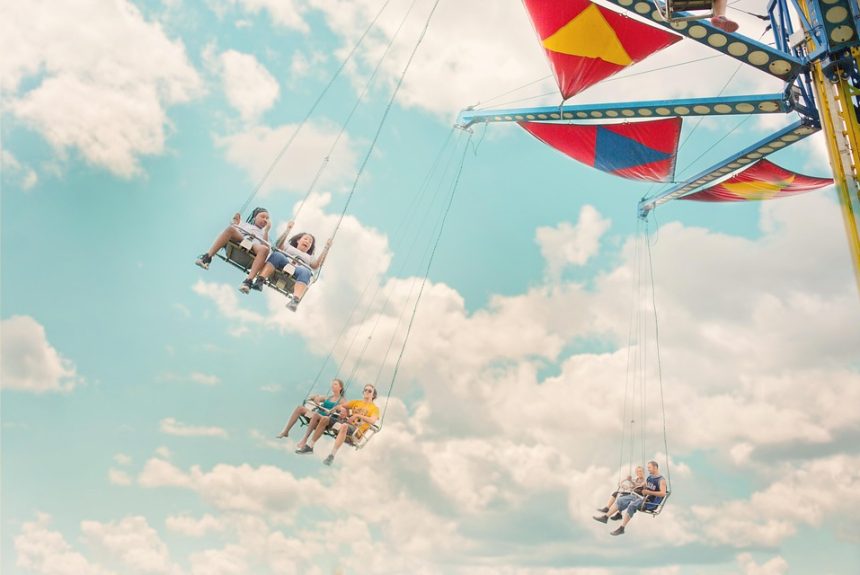amusement-2456905_960_720.jpg Fuerzas Colectivas: Cómo el Liderazgo Comunitario Revitaliza Cabo San Lucas | Liderazgo Ciudadano y Transformación en Baja California Sur