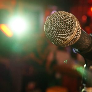 microphone-3989881_960_720.jpg Voces de la Comunidad: Liderazgo Participativo en Cabo San Lucas | Liderazgo Ciudadano y Transformación en Baja California Sur