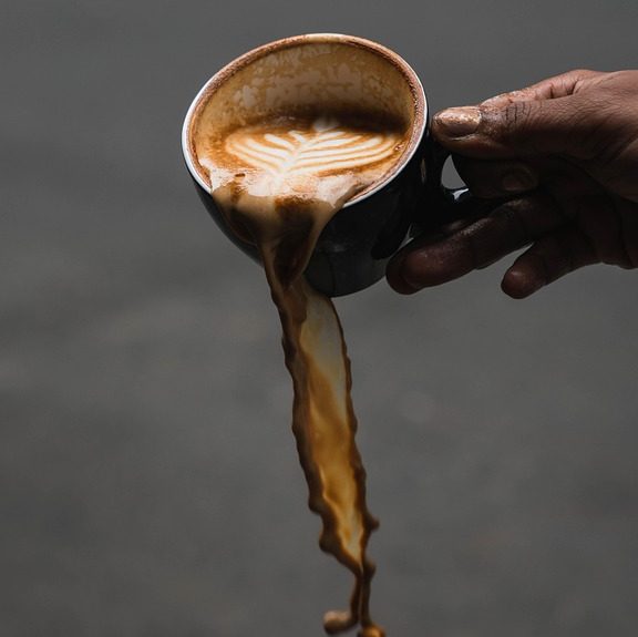 coffee-8174279_960_720.jpg El Arte de la Fotografía en Los Cabos: Técnicas y Estilos de Profesionales | Fotografía Profesional y Momentos Especiales en Baja California Sur