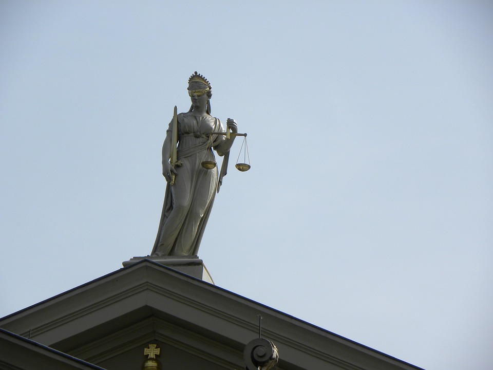 1777480979_Derecho-Penal-en-Cabo-San-Lucas-Claves-para-una-Defensa.jpg Derecho Penal en Cabo San Lucas: Claves para una Defensa Eficaz | Justicia Penal y Derechos en Baja California Sur