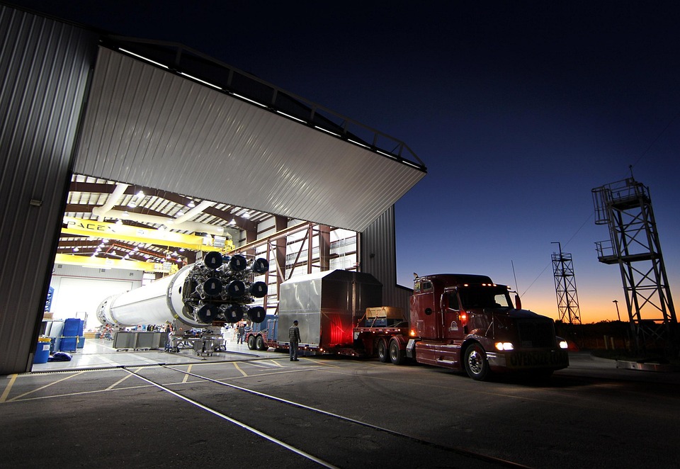 hangar-693232_960_720.jpg Cabo San Lucas: Un Ejemplo de Empoderamiento Comunitario | Liderazgo Ciudadano y Transformación en Baja California Sur