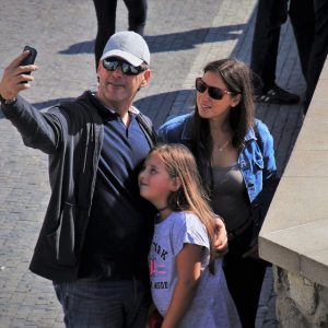 Aquí tienes algunas sugerencias de títulos para artículos sobre fotografía profesional en Cabo San Lucas, enfocados en servicios de fotografía de estudio: | Fotografía Profesional y Momentos Especiales en Baja California Sur