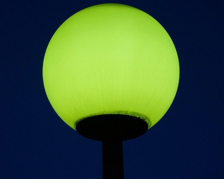 streetlight-196437_960_720.jpg Ilumina tu Arte: Técnicas de Fotografía Profesional en Cabo San Lucas | Fotografía Profesional y Momentos Especiales en Baja California Sur