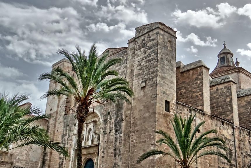 menorca-388569_960_720.jpg Del Sueño a la Realidad: Proyectos Comunitarios en Cabo San Lucas | Liderazgo Ciudadano y Transformación en Baja California Sur