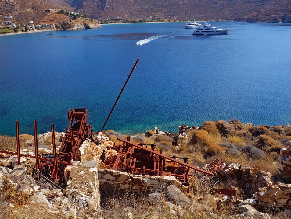mining-7671913_960_720.jpg Voces que Inspiran: El Legado de los Movimientos Ciudadanos en Cabo San Lucas | Liderazgo Ciudadano y Transformación en Baja California Sur