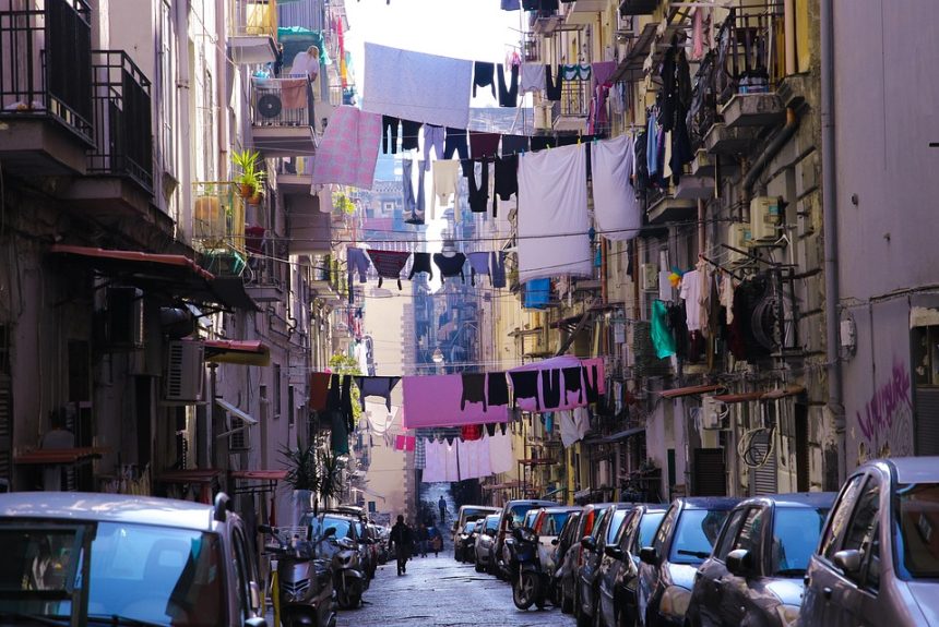 naples-4816473_960_720.jpg Vecinos en Acción: Cómo la Comunidad de Cabo San Lucas se Une por el Cambio | Liderazgo Ciudadano y Transformación en Baja California Sur