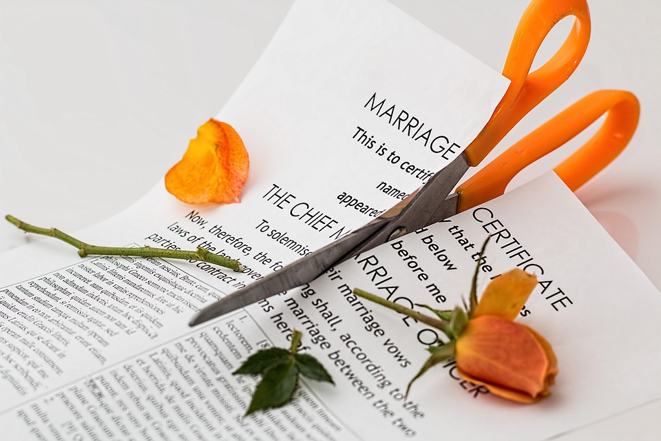 Divorcios-y-Sus-Consecuencias-La-Importancia-de-la-Pension-Alimenticia.jpg Divorcios y Sus Consecuencias: La Importancia de la Pensión Alimenticia | Derecho Familiar y Protección Legal en Baja California Sur