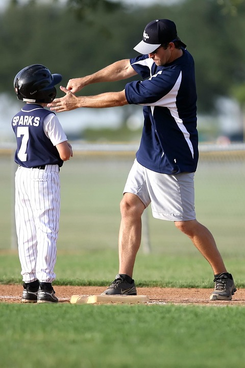 baseball-1478289_960_720.jpg Liderazgo Comunitario: Construyendo un Futuro Sostenible en Cabo San Lucas | Liderazgo Ciudadano y Transformación en Baja California Sur