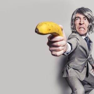 suit-673697_960_720.jpg ¿Tu Negocio Está Seguro? Evaluación de Riesgos en Establecimientos de Cabo San Lucas | Seguridad en Baja California Sur