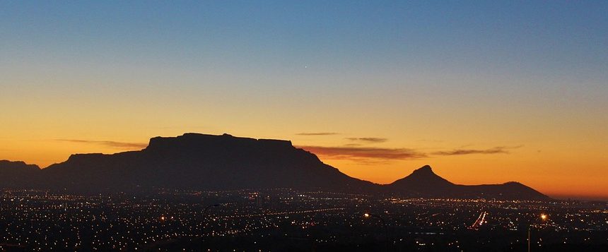 table-mountain-585775_960_720.jpg Cabo San Lucas en Imágenes: Un Viaje Fotográfico por Baja California Sur | Fotografía Profesional y Momentos Especiales en Baja California Sur